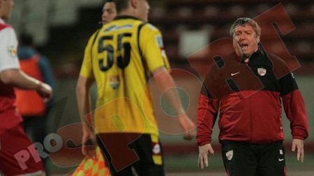 Dinamo, în viziunea lui Țălnar: "Cârpeală la cârpeală, improvizație la improvizație"