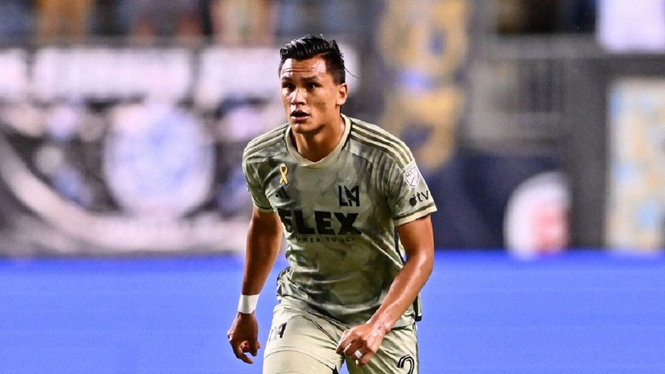 Drama sângeroasă care i-a zguduit tinerețea lui Denil Maldonado, cel mai nou transfer la Universitatea Craiova: și-a pierdut fratele, student la arhitectură, într-un atac armat din capitala Hondurasului! SPECIAL