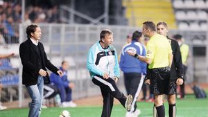 Dan Petrescu: "Martiș a arbitrat într-o manieră iritantă"