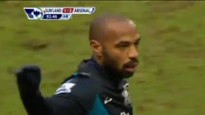 VIDEO** "Ciocul mic și joc de glezne!" Henry a făcut AROGANȚA etapei în Premier League