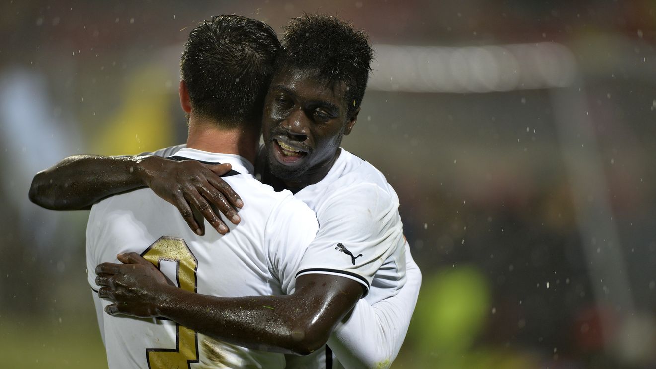 Reunire la Astra fără 12 jucători. "Negociem cu Yazalde și Tembo, vor exista modificări de lot"