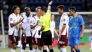 Şi-a luat copiii de la Rapid şi i-a dus la alte echipe, unul chiar la rivala Dinamo. Fostul căpitan giuleştean a avut probleme cu antrenorii fiilor săi