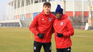 Steaua testează doi jucători. Daniel Oprița l-a adus în probe pe atacantul pentru care și-a manifestat interesul, dar și un fundaș central