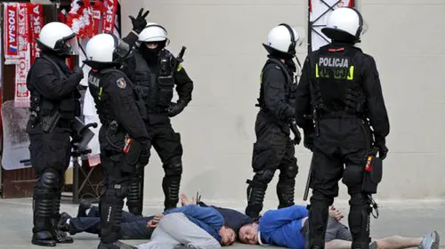 Nici Germania nu respectă protocolul sanitar impus de autorități! 40 de persoane arestate după o corona party în centrul orașului Frankfurt | FOTO