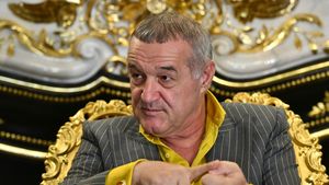 „Bă, fotbalist de fotbalist!". Gigi Becali, dat pe spate de un jucător