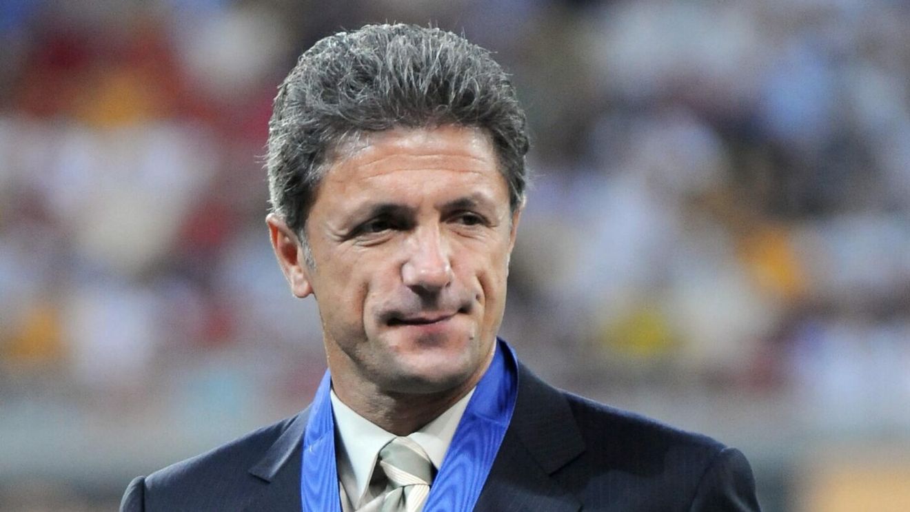 Gică Popescu a dat verdictul despre transferul lui Dennis Man la PSV: „Să înțeleagă asta”