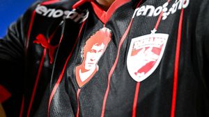 Cornel Dinu nu vrea ca noul stadion Dinamo să poarte numele lui Mircea Lucescu, multă vreme marele său rival! Ce propunere a făcut „Procurorul”