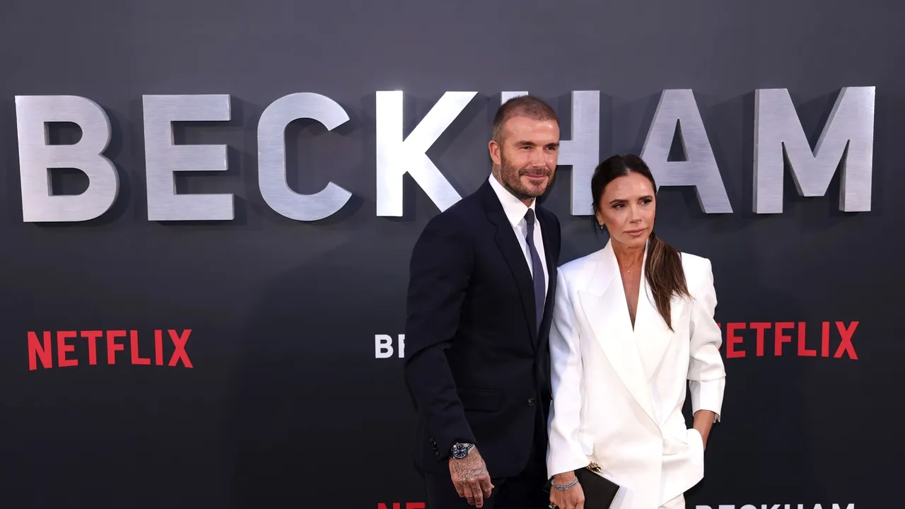 Bucătăria Victoriei Beckham a impresionat prin eleganță, deși are și obiecte de 16 dolari pe care oricine și le poate permite