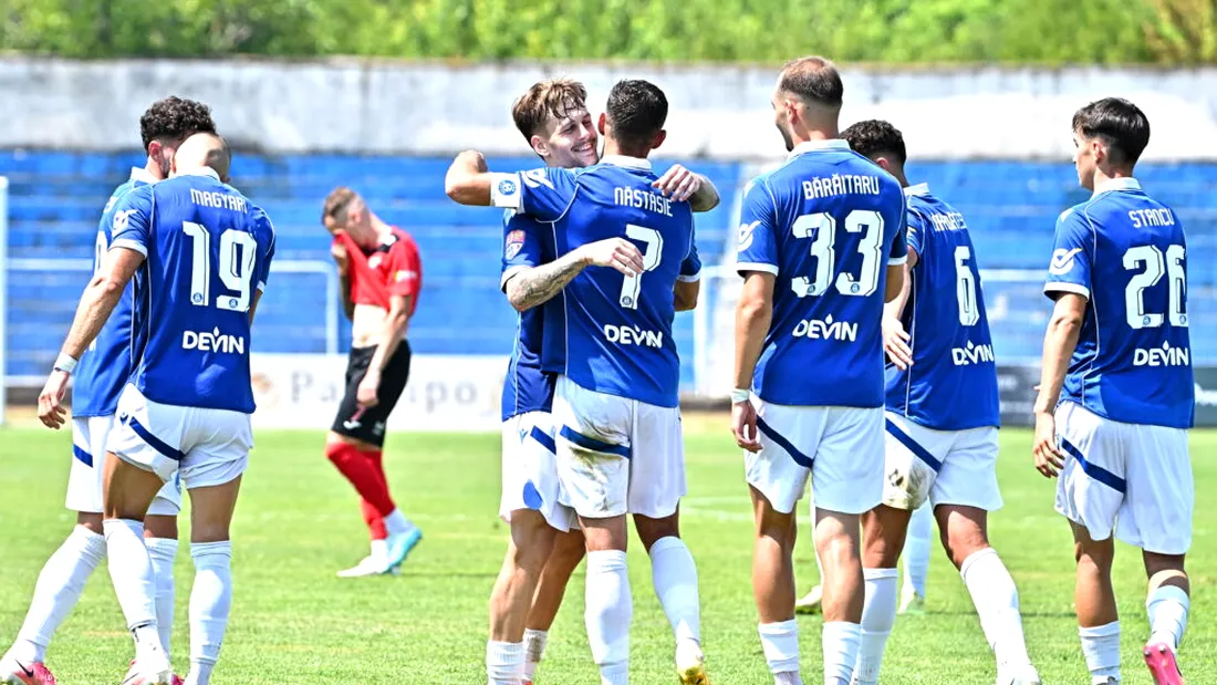 CSM Slatina, locul 1 în Liga 2 după ce a zdrobit CS Dinamo! Adrian Dulcea vrea să pară un antrenor nemulțumit și când totul e bine: ”Au fost momente în care n-am arătat cum ne dorim”