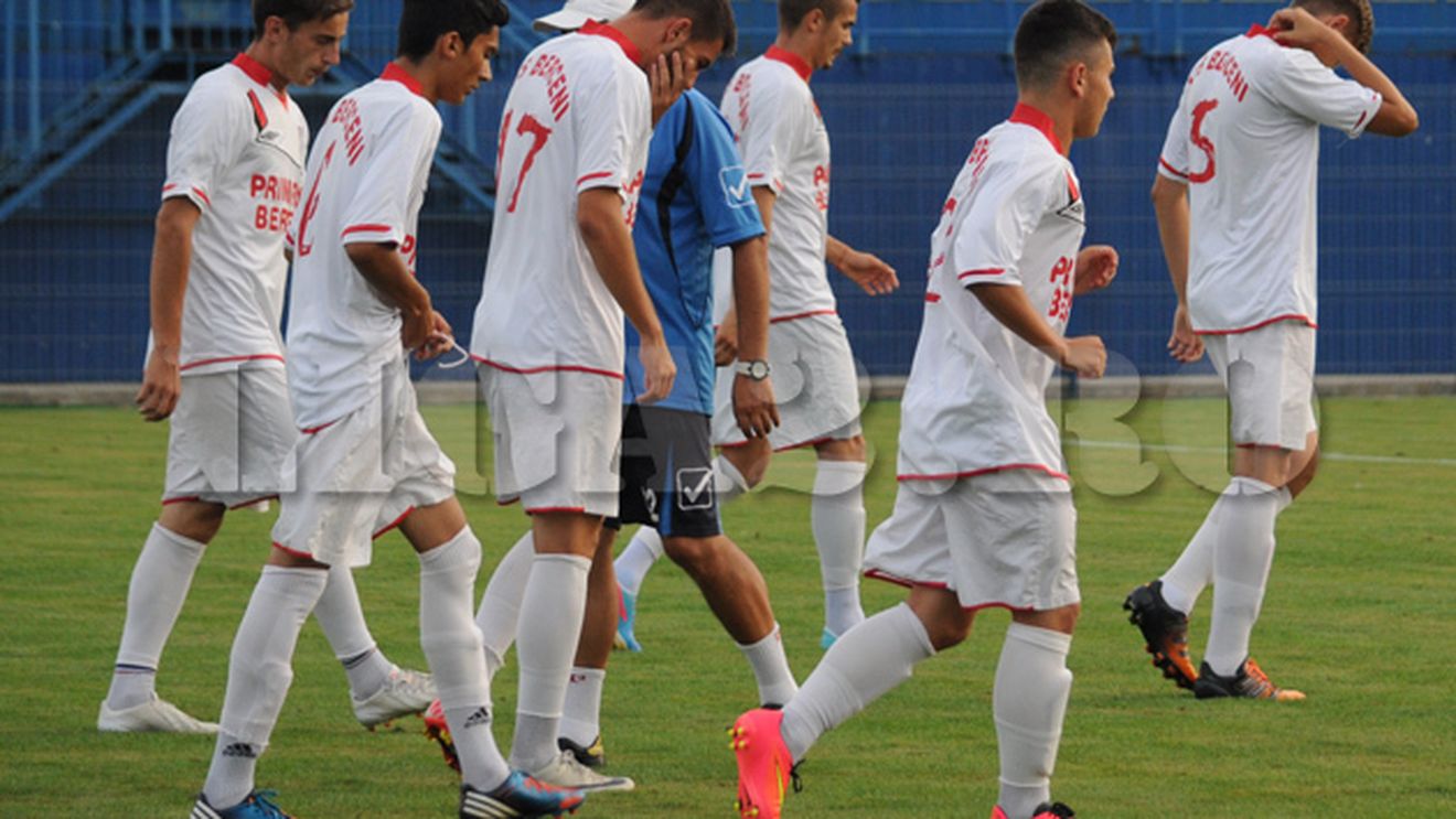 Tatăl unui fost antrenor din Liga 2 a venit cu mâncare de acasă: clubul nu le putea asigura jucătorilor o masă! "Situația este jalnică în fotbalul românesc!"