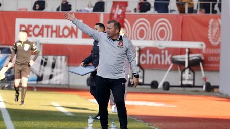 Dorinel Munteanu, aflat într-o relație rece cu Gigi Becali, a reacționat când a auzit că fotbalistul său va negocia transferul la FCSB!