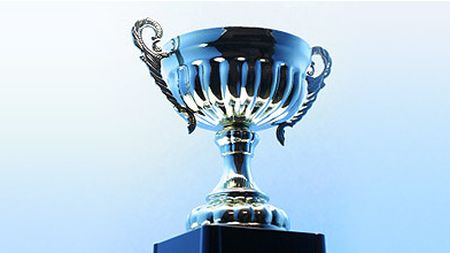 Finala Europa League la Unibet: 10 RON bonus pentru pariurile pe mobil!