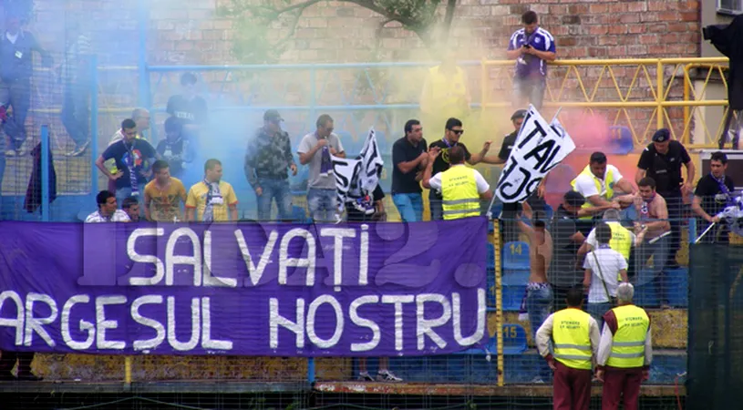 VIDEO! Trei fumigene,** motiv pentru stewarzii brașoveni să-i bată pe piteșteni
