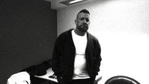 Bărbatul a ajuns la sapă de lemn după ce a tocat o avere de 15 milioane de euro. A rupt tăcerea despre problemele sale