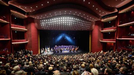 Tragedia din Colectiv a scos la suprafață nereguli incredibile. Dragomir spune că nici măcar Teatrul Național din București nu respectă normele de siguranță: "Acolo este moarte curată"