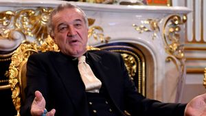 De ce i-a aruncat Gigi Becali telefonul lui Ionuț Luțu, când omul său de încredere i-a arătat Instagramul. Miliardarul a luat foc când a văzut: "Du-te, bă, de aici"