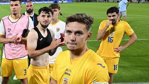 Louis Munteanu, la pământ după ce România U21 a dezamăgit crunt la EURO: „În momentele cheie am eșuat toți”. Mesajul pentru Mircea Lucescu