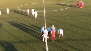 Alibec și-a intrat în mână, dar apărarea îi joacă feste lui Reghe. "Dubla" fostului atacant de la Astra n-a fost suficientă pentru victorie. Tănase a revenit pe teren! FCSB - Wisla 3-4