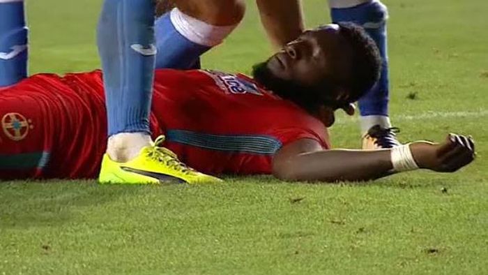 Sperietură imensă pentru FCSB! Gnohere a rămas inert pe gazon după ciocnirea cu Stoian