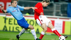 Renăscuți din propria cenușă