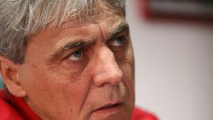 Suporterii Stelei către Cîrțu**: 'Nea Sorine, dacă tu ești masochist, noi ce suntem? Uite câte îndurăm'