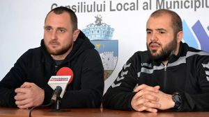 CSU Suceava și-a asigurat prezența și în viitoarea ediție a Ligii Naționale la handbal masculin. CSM Focșani va evolua într-un turneu de baraj. Poli Iași a promovat, dar are deja probleme financiare