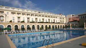 Cât costă pachetul de Revelion la hotelul lui Gică Hagi din stațiunea Mamaia! Prețul e uriaș și majoritatea românilor nu și-l permit