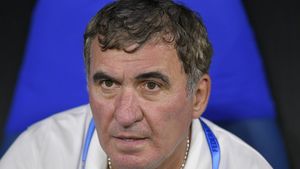 Gică Hagi a renunțat să mai fie antrenor și vinde tot. Negociază cu slovenii