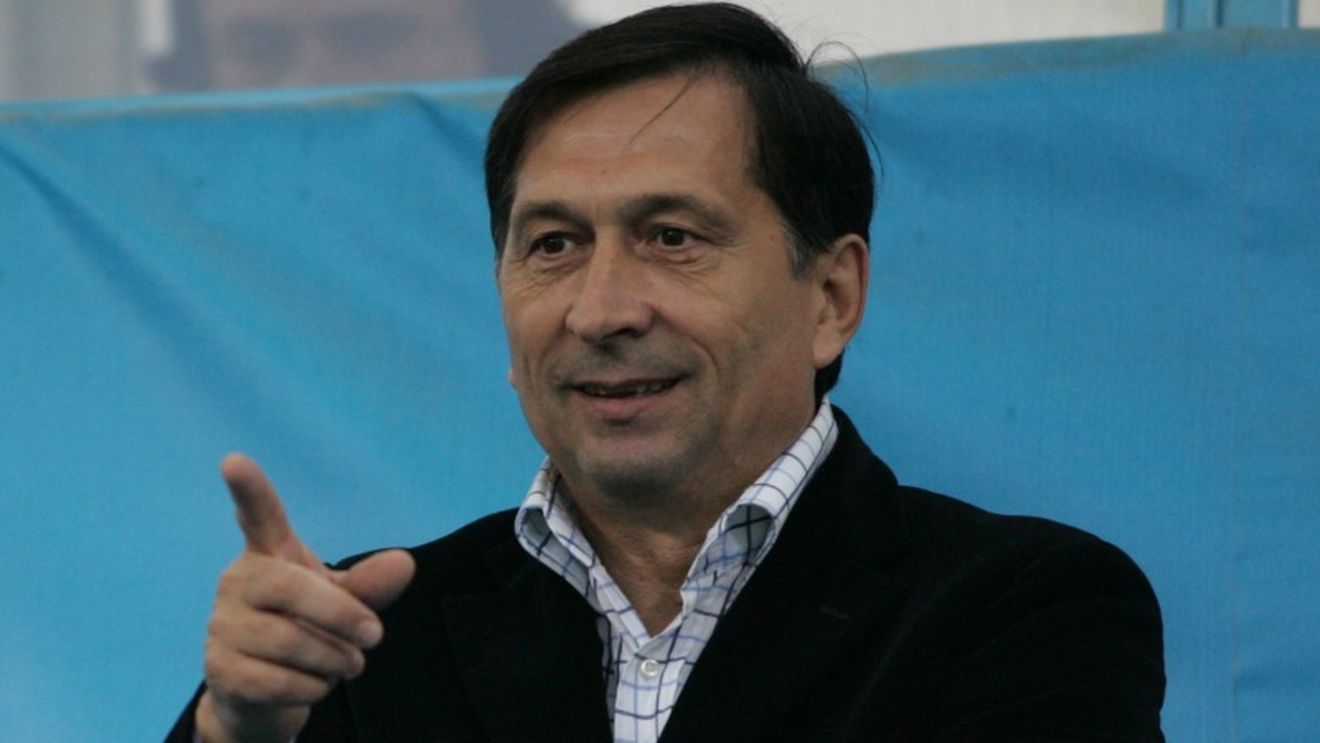 Crăciunescu: "Rapid are lacune mari în apărare"