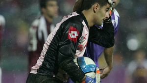 "Rapidiștii au aruncat cu noroi în Coman! E un portar bun, dar nu ne interesează!"