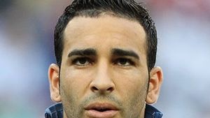 „Sfântul" Adil Rami le „predică" fotbaliștilor tineri despre pericolul drogurilor, prostituatelor și al cluburilor de noapte: „Aș fi fost mort, dacă eram un pic slab mental”