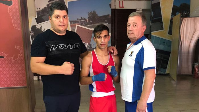 Doi boxeri români în finala Nations Cup din Serbia. Aurel Mustafa Curt și Marin Ionuț Radu se bat duminică pentru aur în finala celui mai tare turneu de juniori
