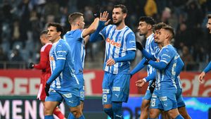 Absenţă importantă pentru Universitatea Craiova la derby-ul cu Rapid. Revine însă jucătorul de care se teme Marius Şumudică