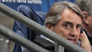 Imaginea sezonului în Premier League!:) ** Englezii nu își revin: ce a făcut Mancini pe bancă, înainte de pauza meciului cu Tottenham! "Faza asta e pe bune?"