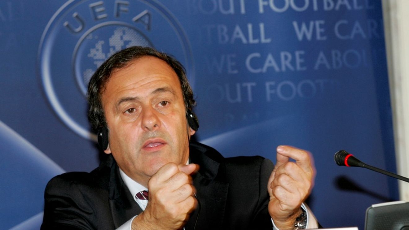Italienii au luat foc după ce Platini a părut că jubilează la golul lui Klose!** Vezi confuzia creată!
