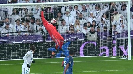 Real Madrid, executată pe "Bernabeu" de un jucător de liga a treia. VIDEO | "Torpila" la care Navas a avut ghinion