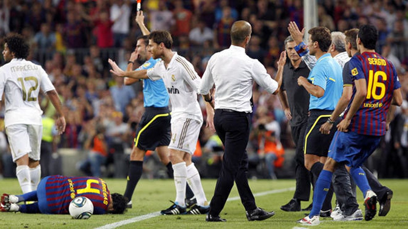 Mourinho ar putea da din nou cu ochii de coșmarul din Supercupa Spaniei!** Arbitrul Fernandez Borbalan, favorit pentru a oficia "El Clasico"