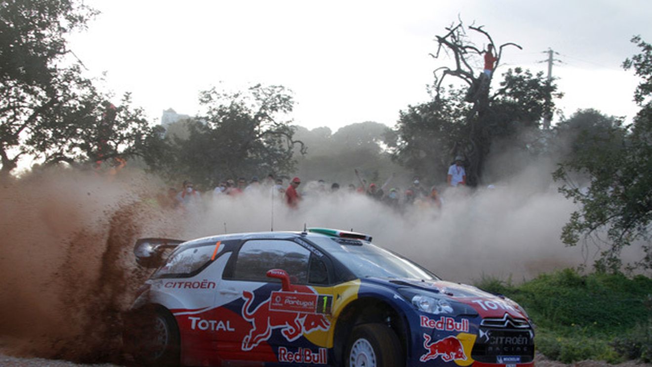 Prima "dublă" pentru modelul Citroen DS3 WRC