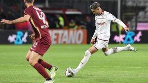 E gata cu transferul lui Rrahmani de la Rapid! S-a luat decizia finală după ce au fost analizate toate ofertele: "Am şi transferat un atacant nou"