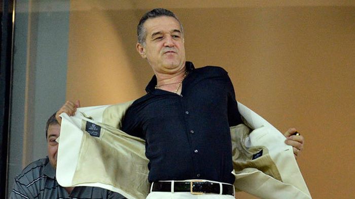 L-a învins pe Tătărușanu și are un cec în alb de la Becali!** Steaua ar putea da o lovitură de senzație: ce atacant ar putea veni în Ghencea în iarnă