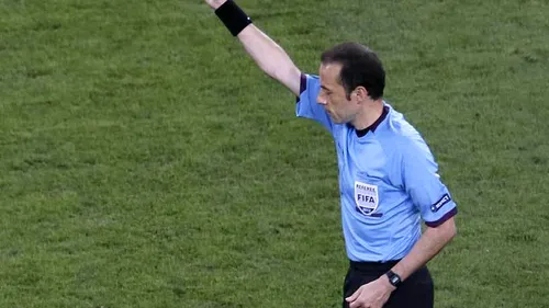 Turcul Cuneyt Cakir arbitrează meciul Schalke 04 - Steaua din Liga Campionilor