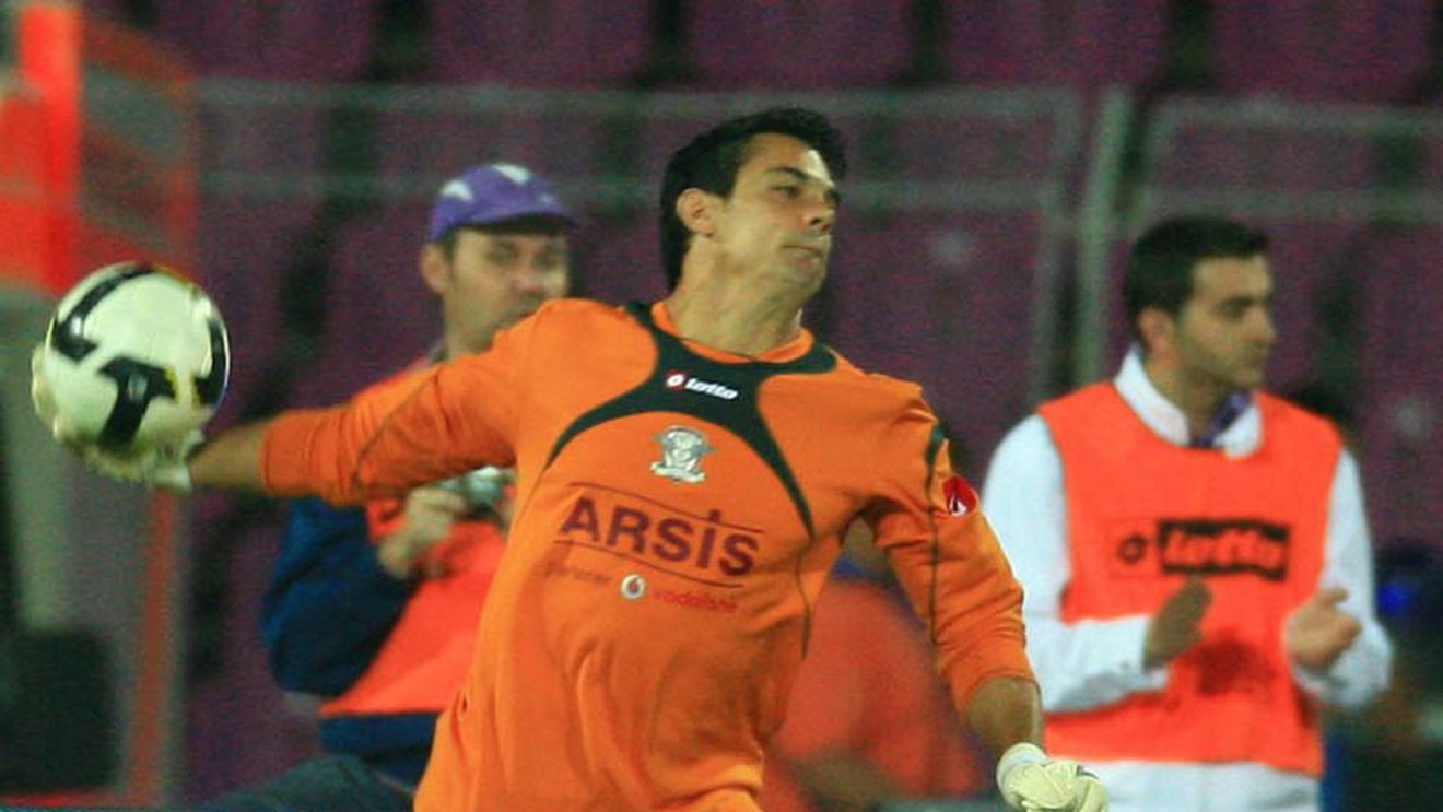 Pardo va lua 300.000 de euro** pe an la Olympiakos!