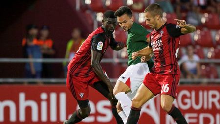 Șansă uriașă pentru un fotbalist de națională! Poate juca în La Liga, deși nu trece prin cea mai bună perioadă a carierei