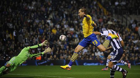 Bendtner a revenit la Arsenal după 767 de zile. Ce a spus Wenger