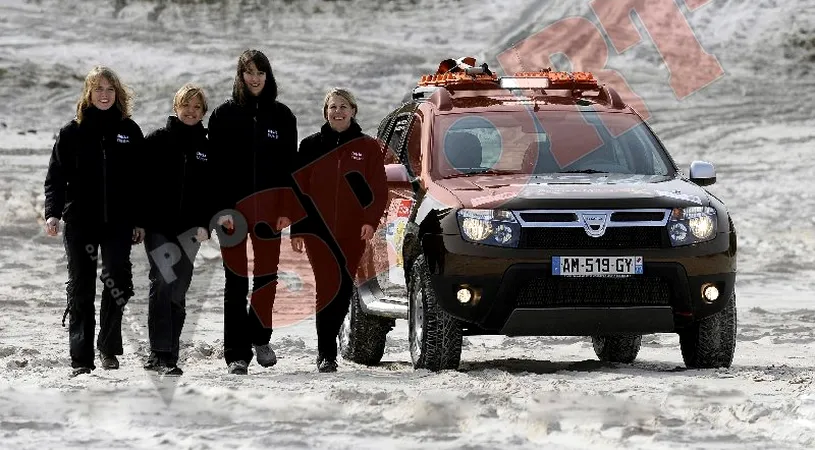 FOTO** Duster în deșert