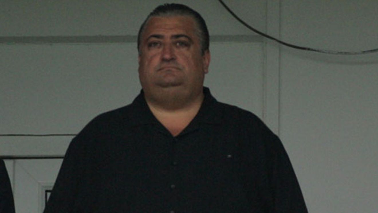 "Iancu e lipsit de caracter! Are o burtă mare și un creier mic!"