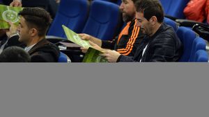 EXCLUSIV | A fost șocul începutului de campionat. Antrenorul umilit de un patron din Liga 1 și-a luat inima în dinți și a recunoscut: "Am înțeles de ce m-a dat afară. M-am gândit multă vreme"