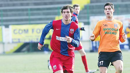 Lăcă se bazează pe Rada și Petre Marin