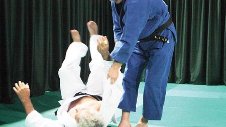 Daniel Brata nu are cu cine se antrena