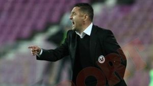 Pană:** "Am luat un punct pe terenul unei echipe mari! Dacă va avea liniște, Poli se va bate la titlu!"